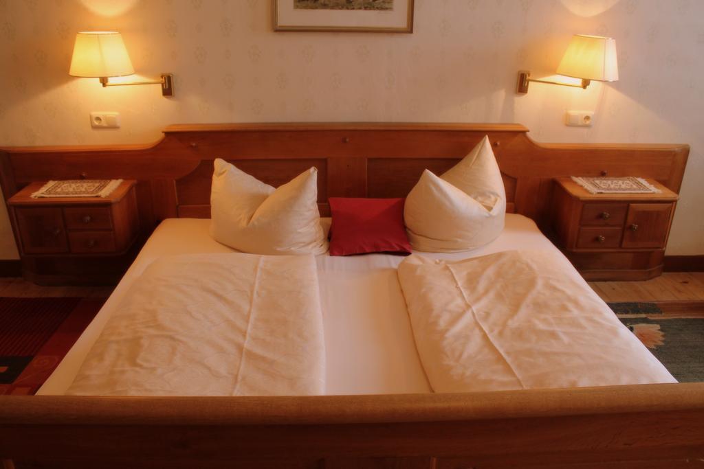 Hotel Schwarzes Lamm Rothenburg ob der Tauber Zimmer foto