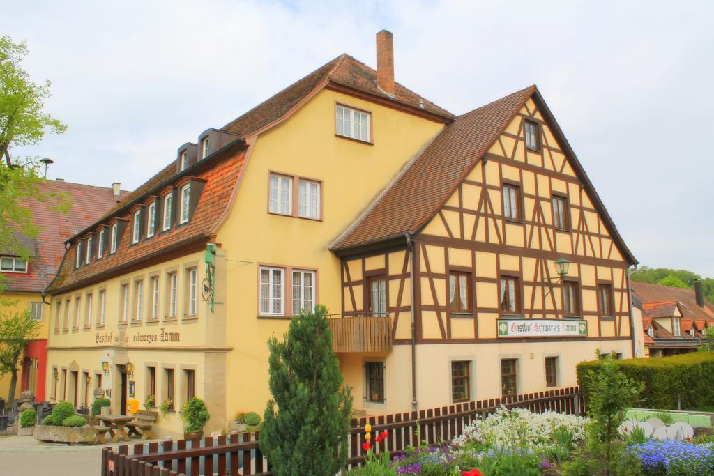 Hotel Schwarzes Lamm Rothenburg ob der Tauber Exterior foto