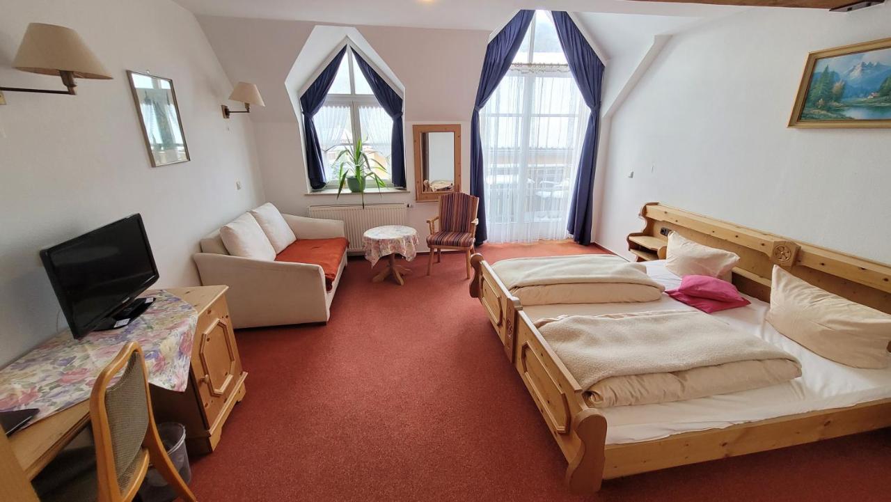 Hotel Schwarzes Lamm Rothenburg ob der Tauber Exterior foto
